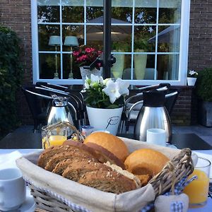 Kleine Kamer met Twee Aparte Bedden